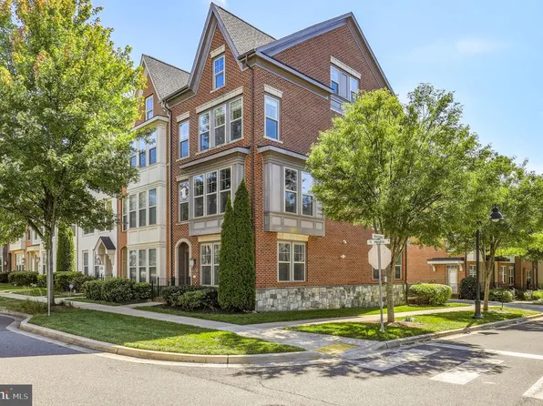 701 Hendrix Ave, Gaithersburg, MD 20878