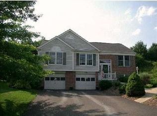 609 Deerwatch Dr, Canonsburg, PA