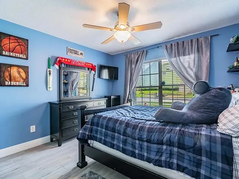 3409 Windy Wood Dr — Photo 11