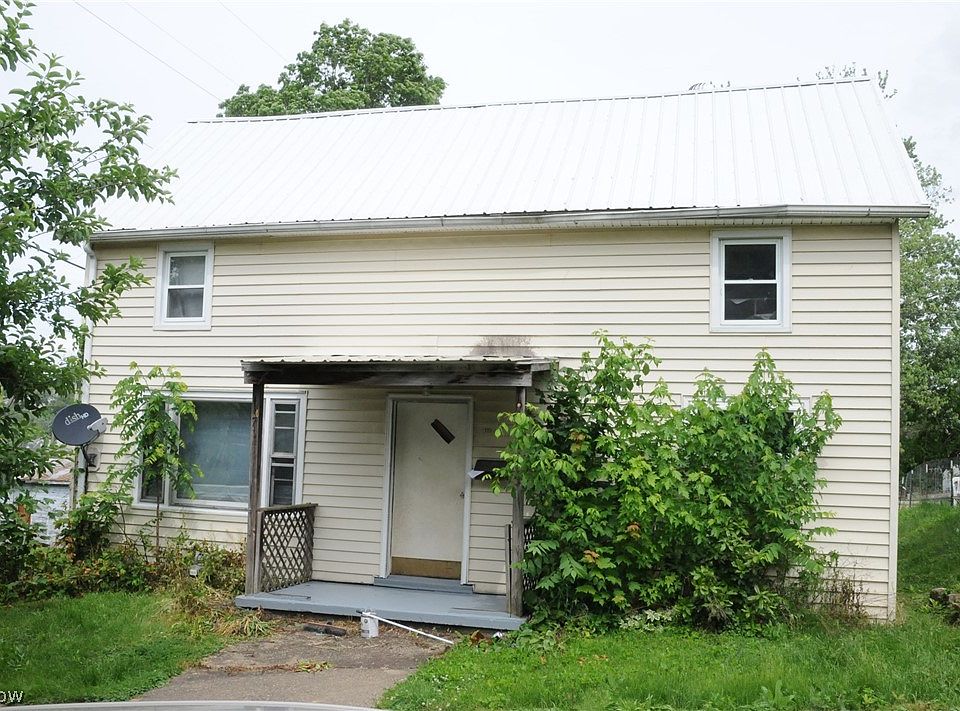 1st image of 723B S 8th St