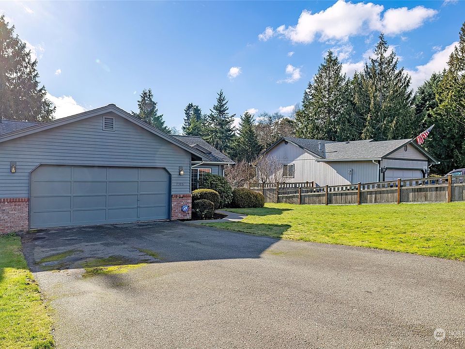 7306 E Collins Road, Pt Orchard, WA 98366 | Zillow