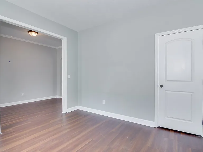 511 Sebastian Dr — Photo 12