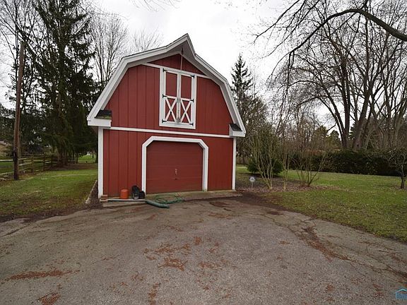 2nd image of 4125 Marlaine Dr