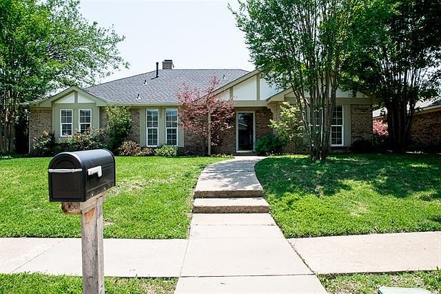 1st image of 2604 Glenhaven Dr