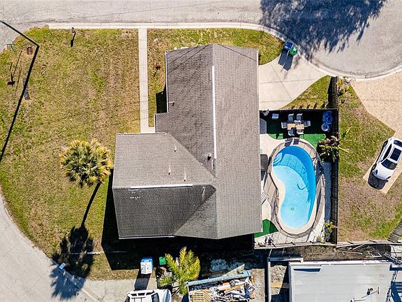 3rd image of 4906 W San Rafael St