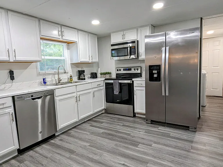 11625 Rancho Dr — Photo 3