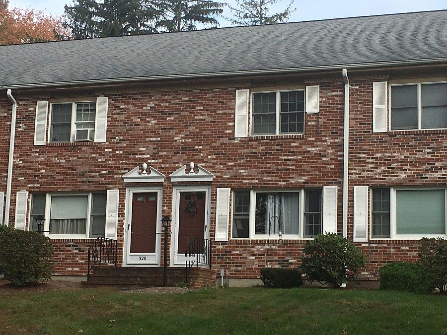 1st image of 320 Bedford St