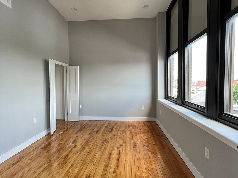 1507 S 17th St #321 — Photo 12