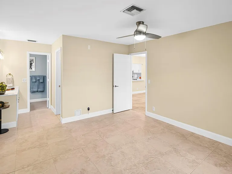 1111 Mahogany Way #76-B — Photo 18
