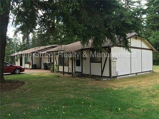 1st image of 19206 5th Ave E #B