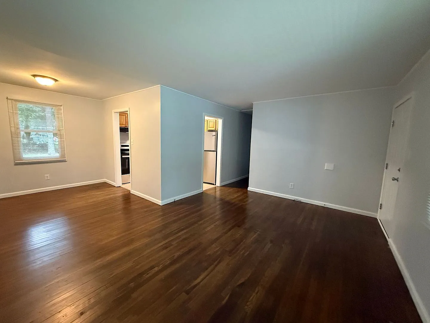 Charming 3 bedroom home in Northwoods — Photo 4