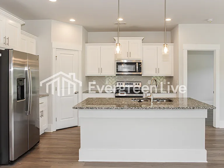 27497 McKenna Dr — Photo 6