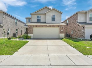 1335 Panorama Dr, Forney, TX 75126