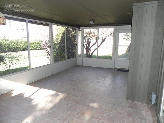 Enclosed porch 23'x12'