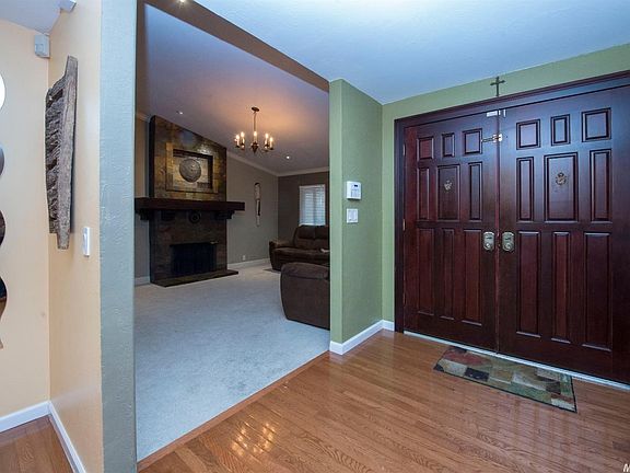 4th image of 6320 Hillsdale Blvd