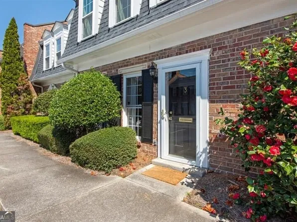 3 Surry County Pl NW, Atlanta, GA 30318