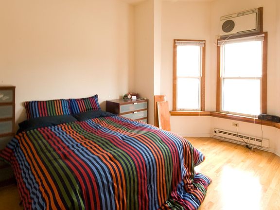 2nd image of 611 W Briar Pl APT 103