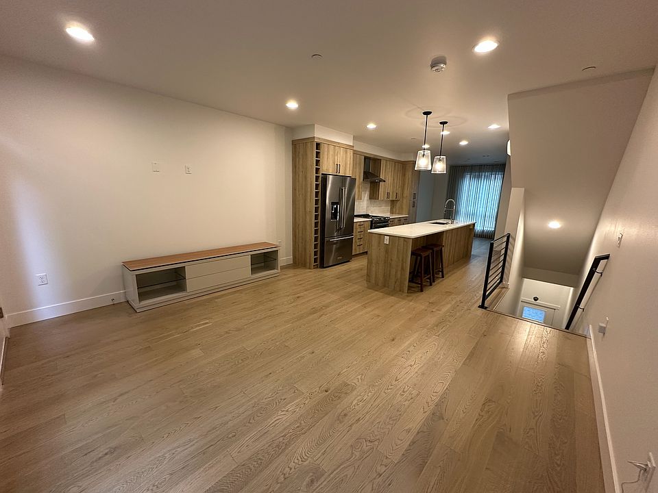 Living room & kitchen