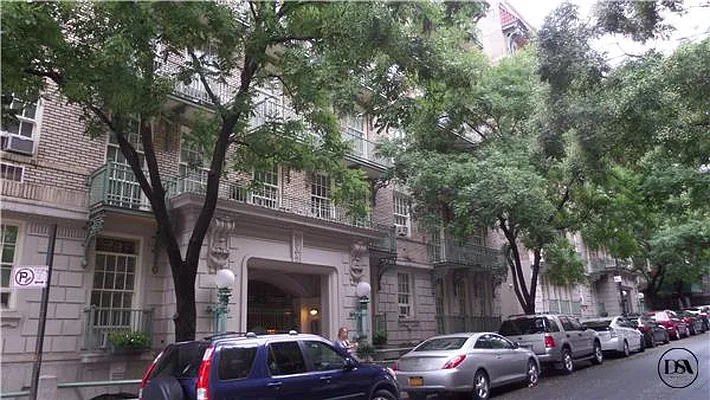 Rented by DSA Realty | media 49