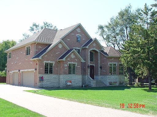 1st image of 120 Anita Ave