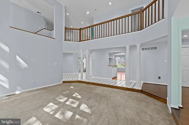 10652 Quarterstaff Rd — Photo 5