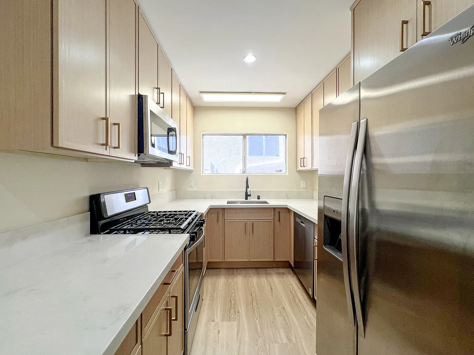 4528 Murietta Ave — Photo 2