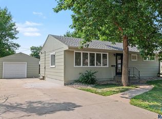 2905 S West Ave, Sioux Falls, SD 57105