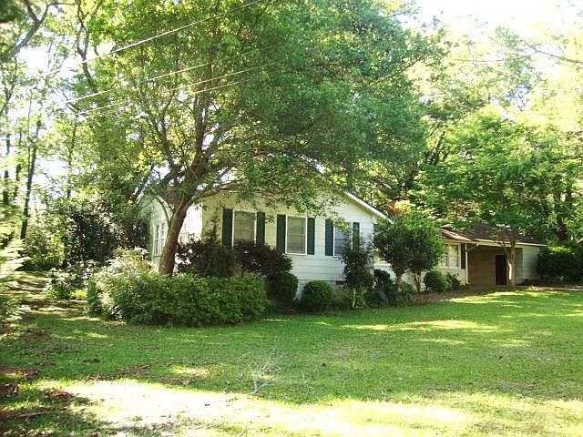 1st image of 1710 Lake Park Dr