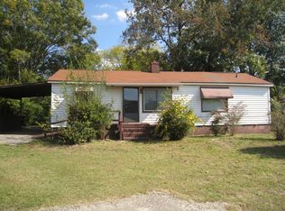 106 Oak St, Clinton, SC 29325
