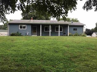 804 4th St, Howe, IN 46746