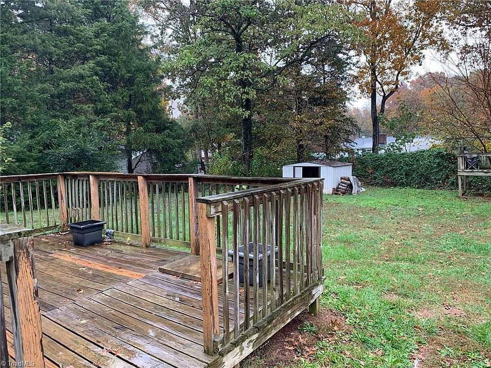 2nd image of 2629 Hillway Dr