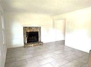 805 Arbor Hill Dr, Stone Mountain, GA 30088