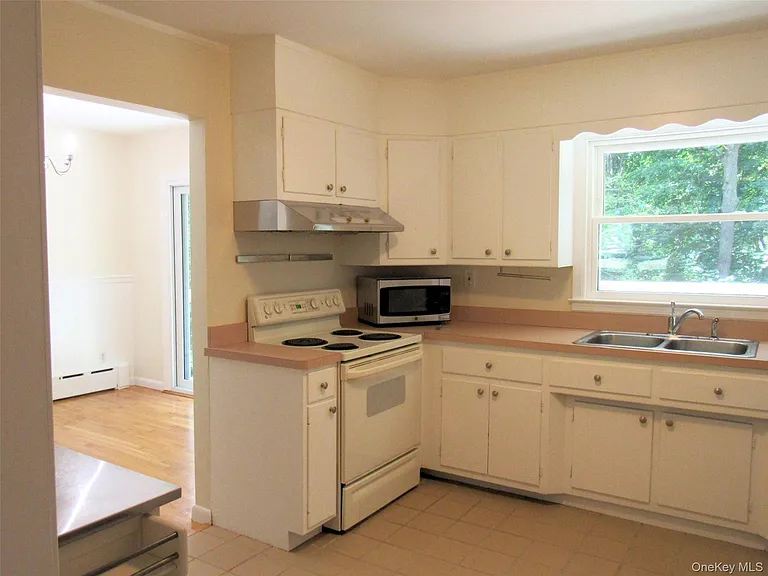 14 Piney Point Ave — Photo 9