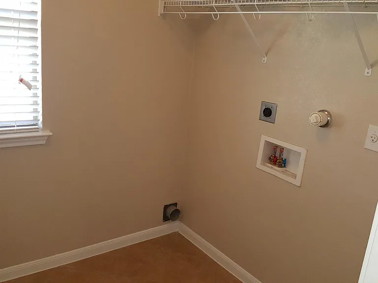 4003 Matson Mnr — Photo 19
