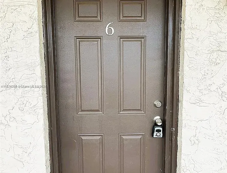 1748 El Camino Rd #6 — Photo 6