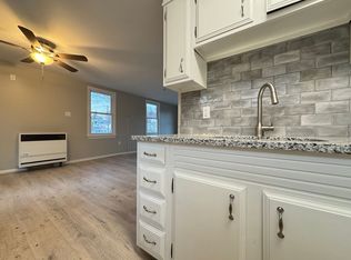 372 Rubber Ave #B, Naugatuck, CT 06770