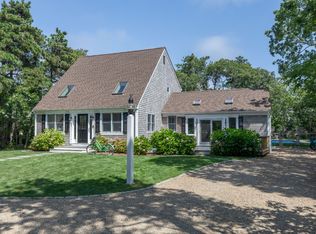21 Vickers St, Edgartown, MA 02539