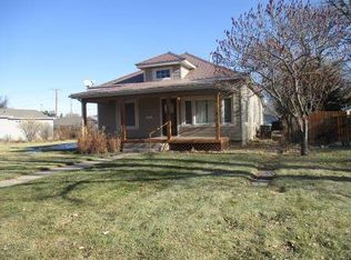 609 S Main St, Yuma, CO 80759