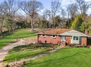 47 Willoughby Path, East Northport, NY 11731
