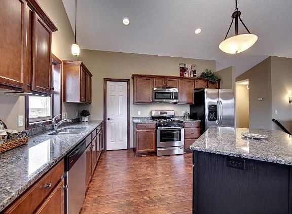 4th image of 1061 Wyncrest Ct