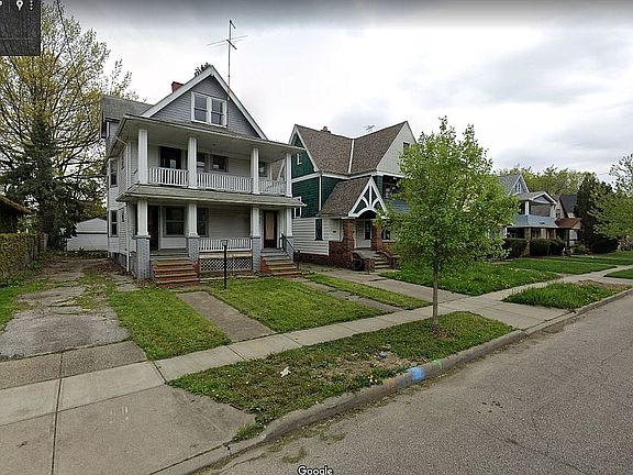 2nd image of 11402 Parkview Ave
