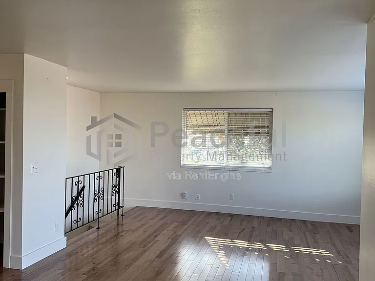 2025 S Broadmoor St — Photo 7
