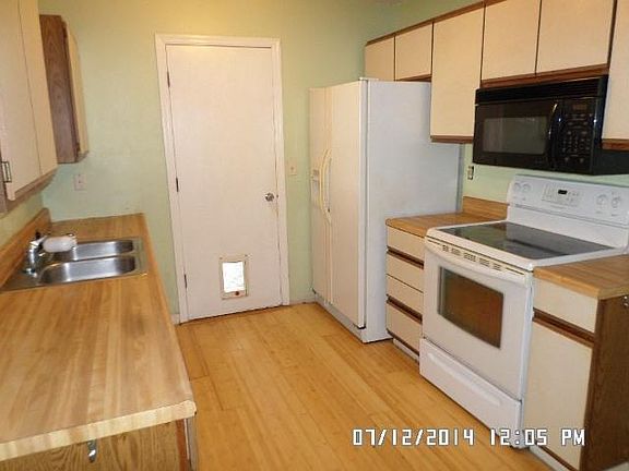 3rd image of 2845 1st Pl