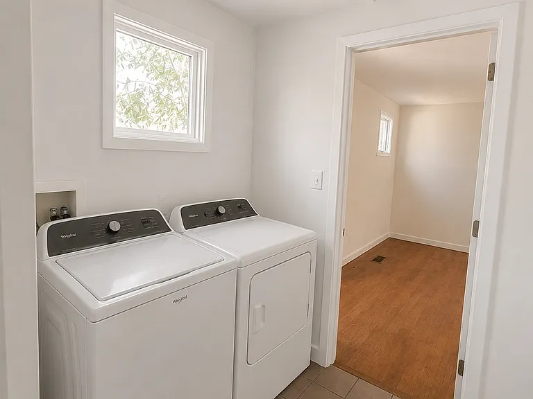 1211 Barnes St NW — Photo 10