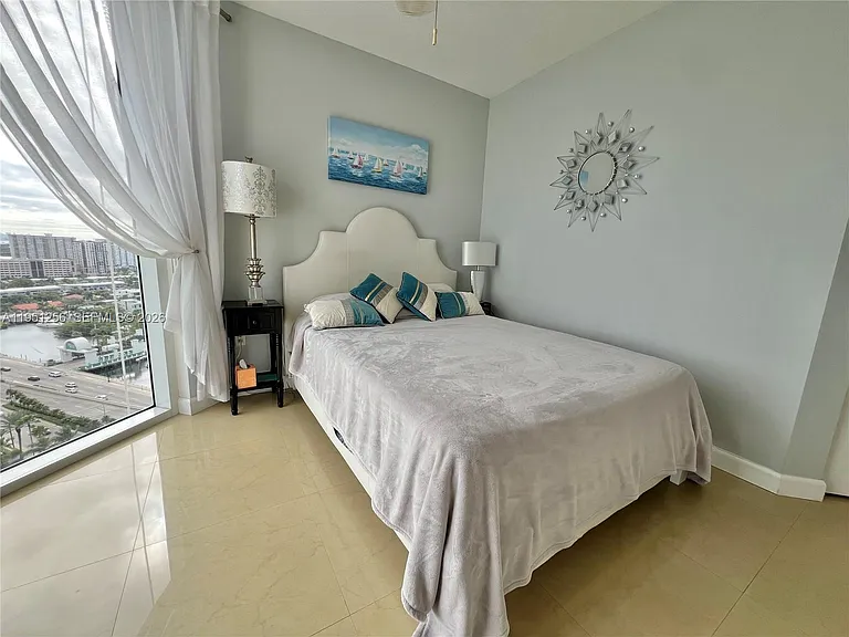 16699 Collins Ave #2109 — Photo 19