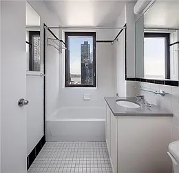 Rented by Addison Property Group