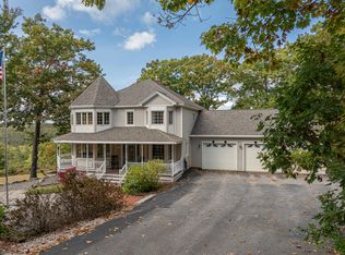 92 Overlook Ln, Casco, ME 04015