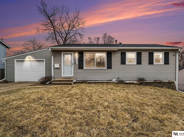 12504 Lamont St, Omaha, NE 68144