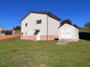 511 W Wilford St, Grafton, WV 26354