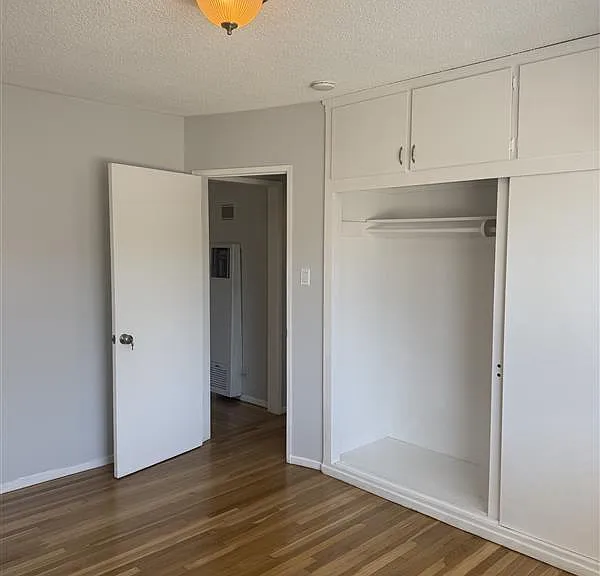 921 Cedar Ave #9 — Photo 17